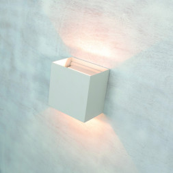 Уличный настенный светильник Mantra DAVOS XL 7652