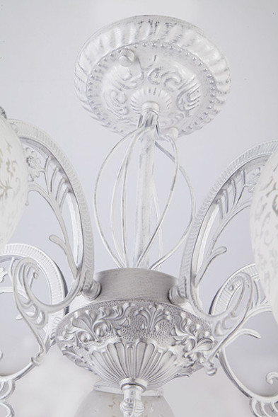 Люстра на штанге Eurosvet Nimfa 70039/5 белый с серебром